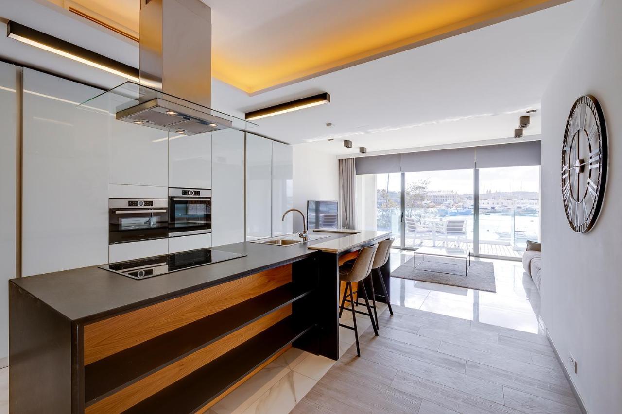 Luxury Apartment With Valletta And Harbour Views Слима Экстерьер фото