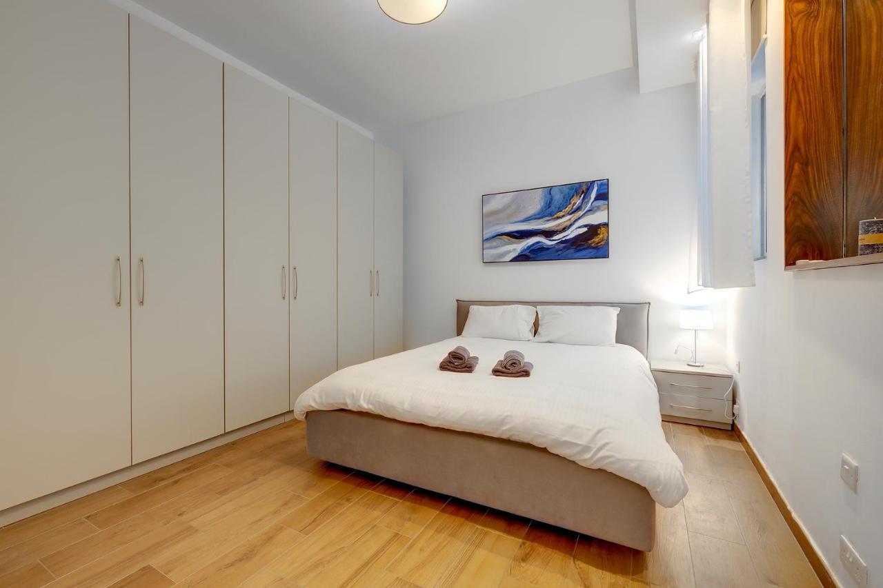 Luxury Apartment With Valletta And Harbour Views Слима Экстерьер фото