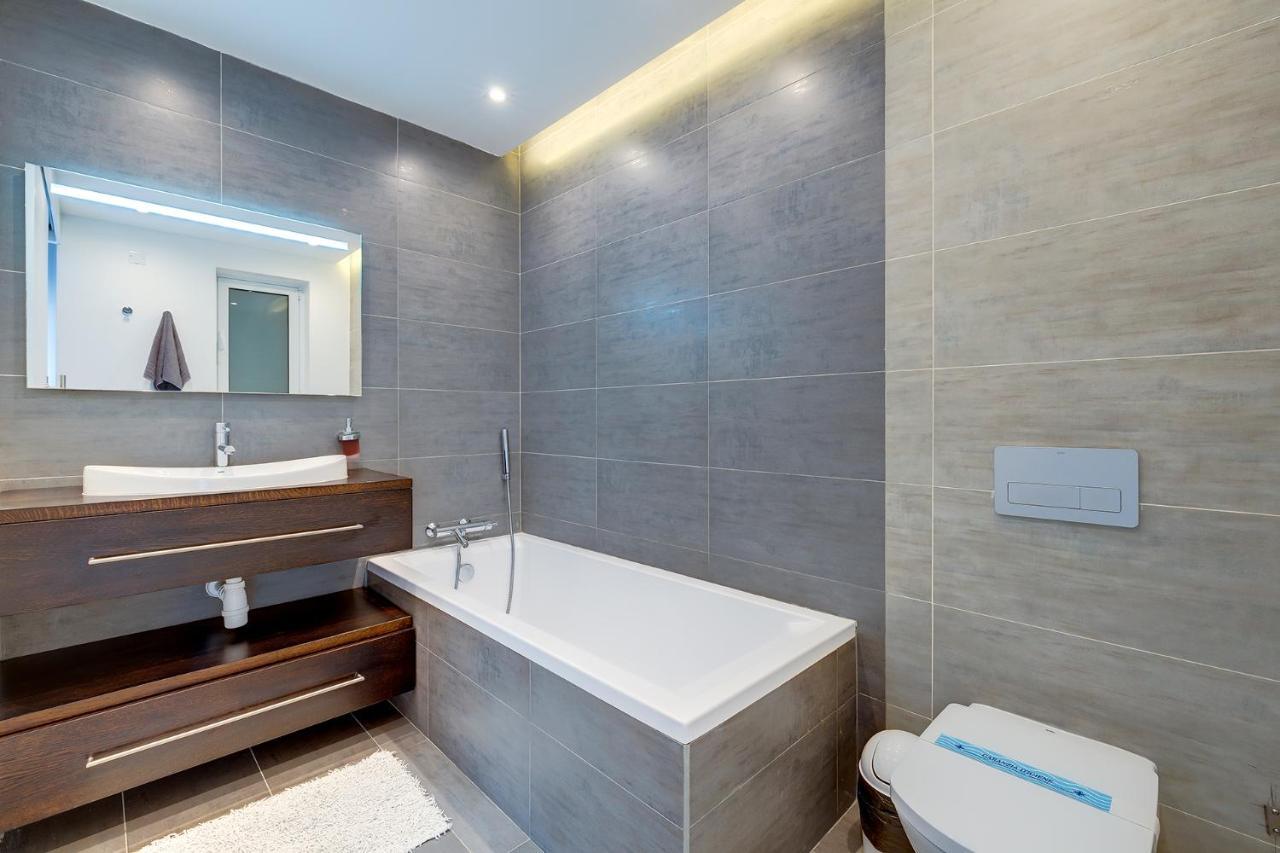 Luxury Apartment With Valletta And Harbour Views Слима Экстерьер фото